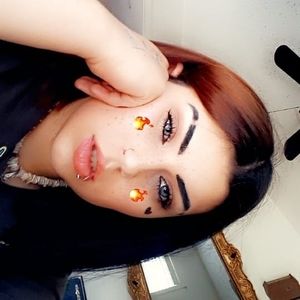 Meet your Posher, Chloe